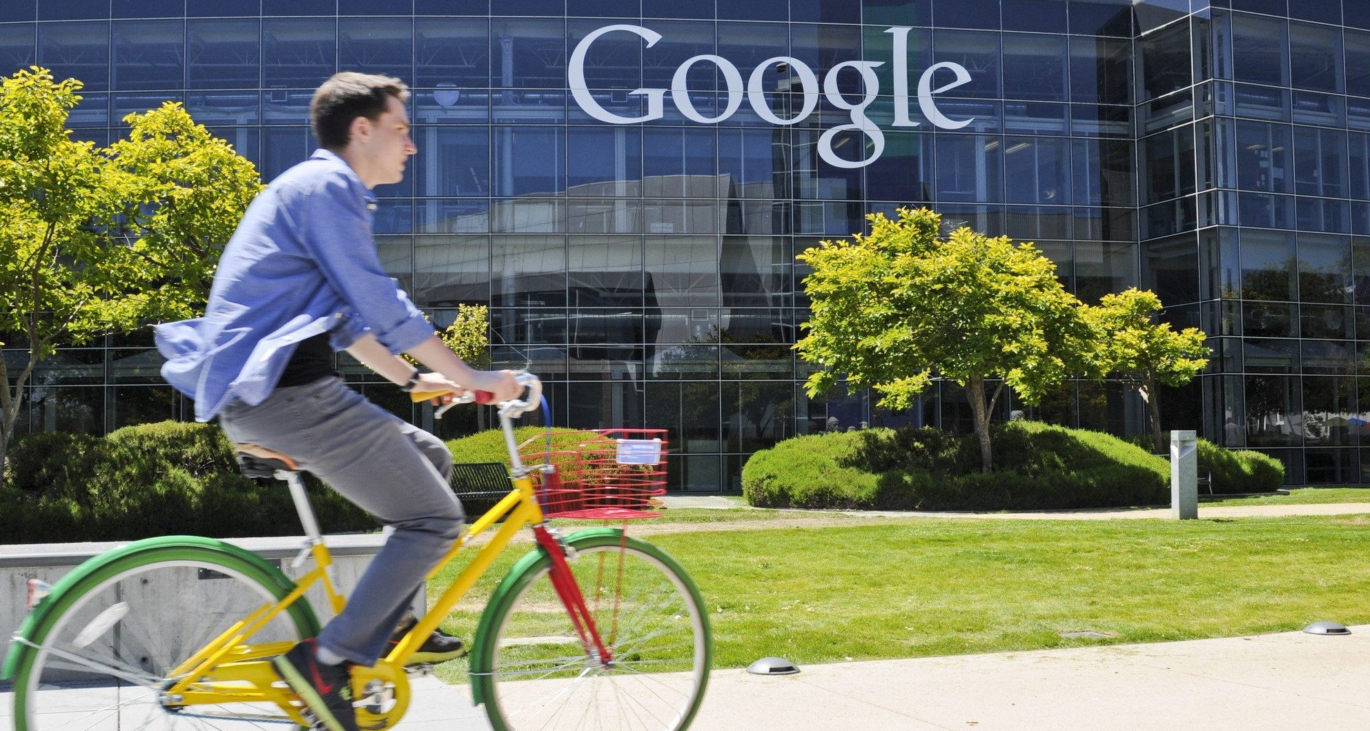 A tech worker, speeding away from California.  Credit: Ole Spata/DPA/PA Images