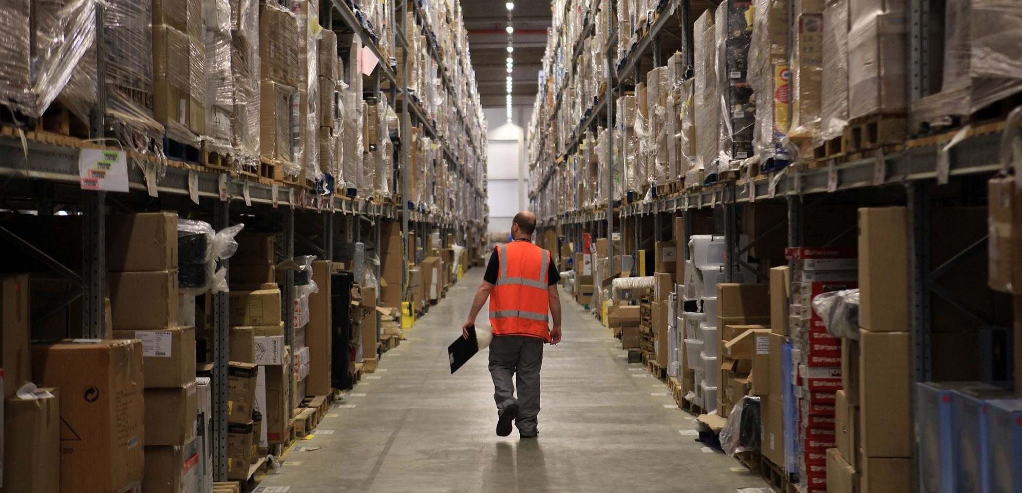 Amazon warehouse. Credit: Matt Cardy/Getty Images