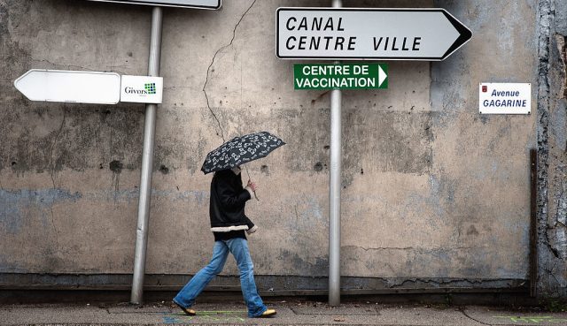 France is infected with anti-vaxxers