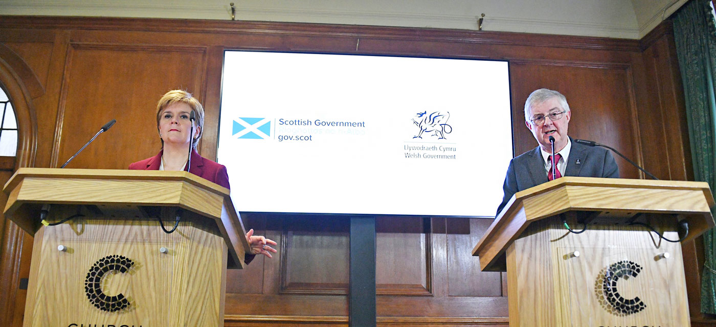 Scotland's First Minister Nicola Sturgeon (L) and Wales's First Minister Mark Drakeford (R) 
