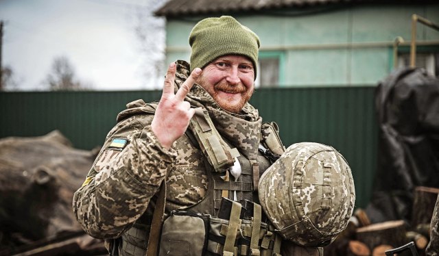 Inside Ukraine’s Tinder war