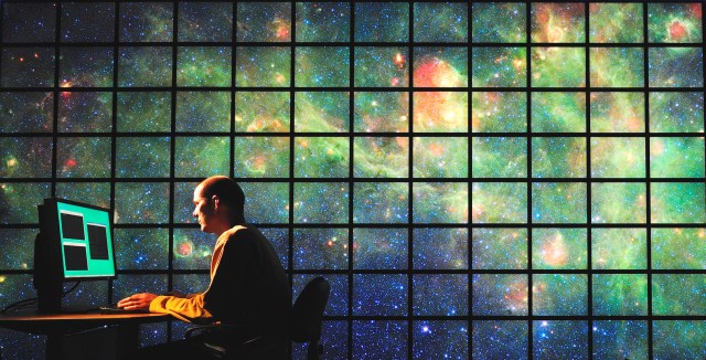 The Harvard professor who thinks aliens exist