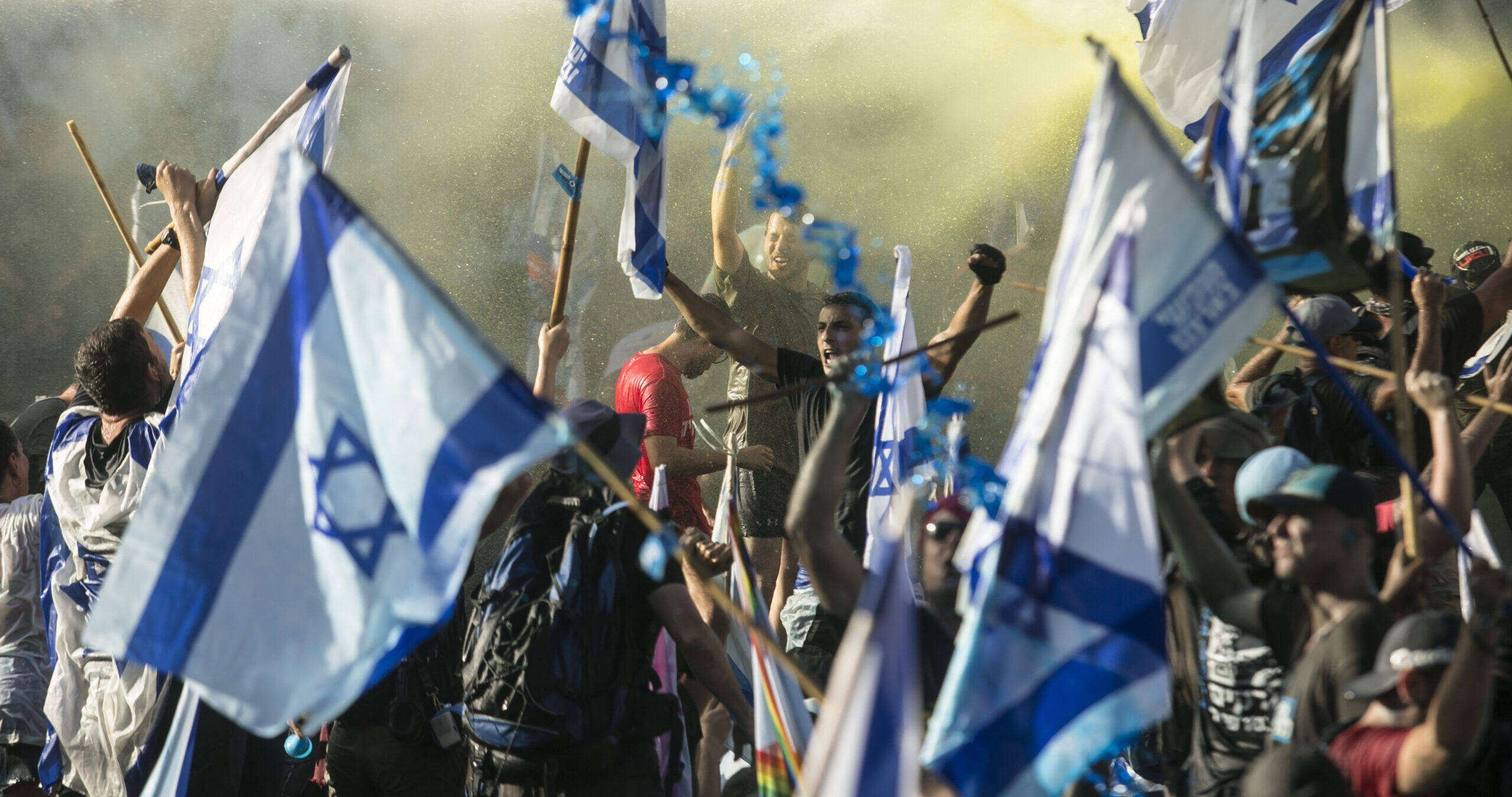 Protesters clash with police in Jerusalem on 24th July. Credit: Getty