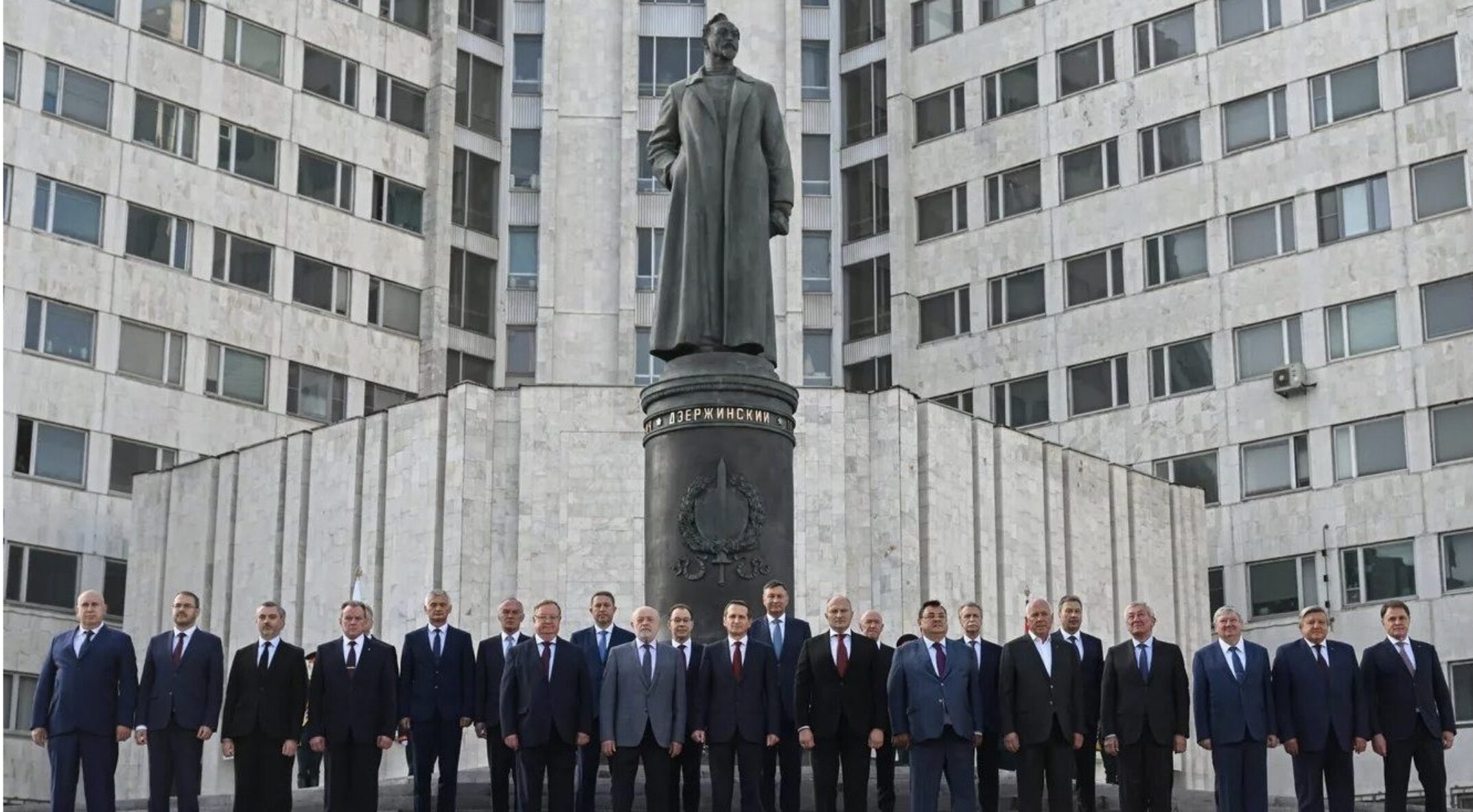 The statue of Felix Dzerzhinsky outside Russia’s Foreign Intelligence Service. Credit: SVR