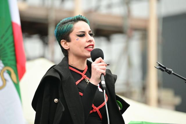 Lily Moo in London (See Li/Picture Capital/Alamy Live News)