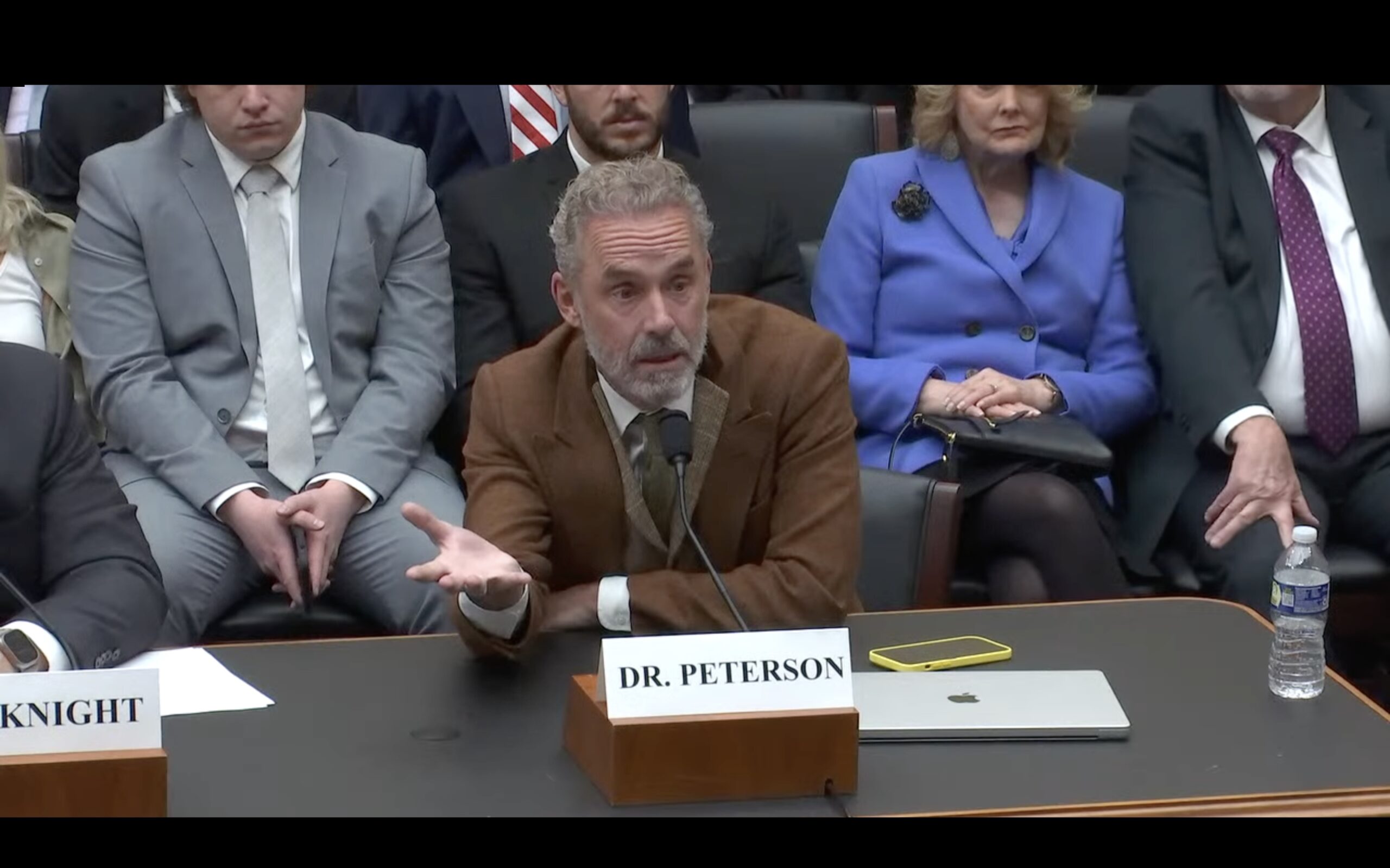 Peterson tells congress to clean its tech room 