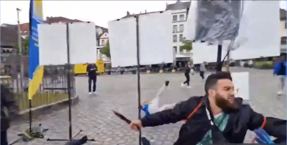 The attack was caught on video. 
Credit: X