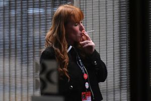 British voters support smoking and drinking bans