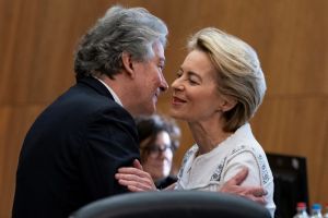 Von der Leyen stabs Thierry Breton in the front