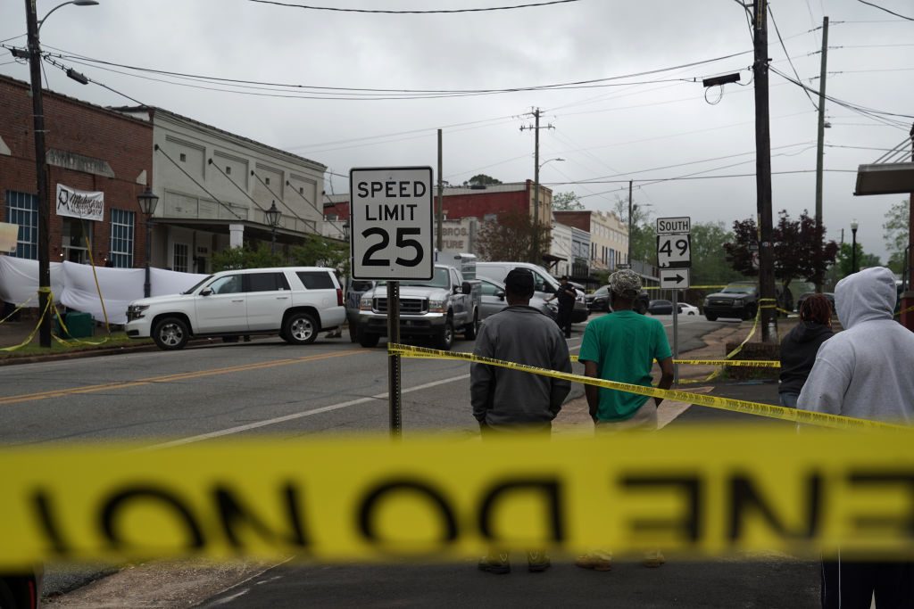 Police attend the scene of a shooting in Dadeville, Alabama (population: 3,000). Credit: Getty