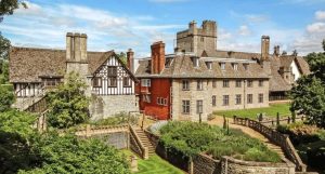 Experts alarmed by expansion plans at CCP-linked Oxford campus