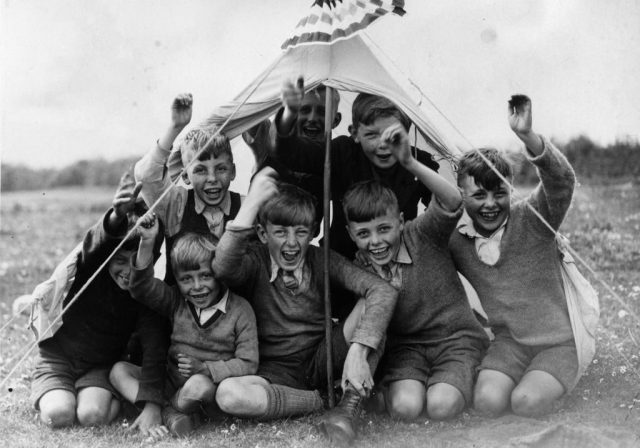 Did they have a Mr Oliver? Richards/Fox Photos via Getty.