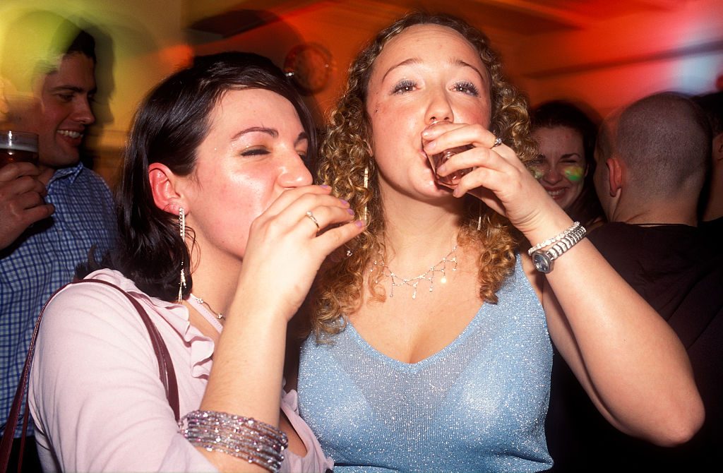 Young Britons knock back some Heineken 0.0%. Credit: Getty