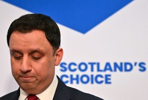 Anas Sarwar’s intervention hurts him more than Starmer